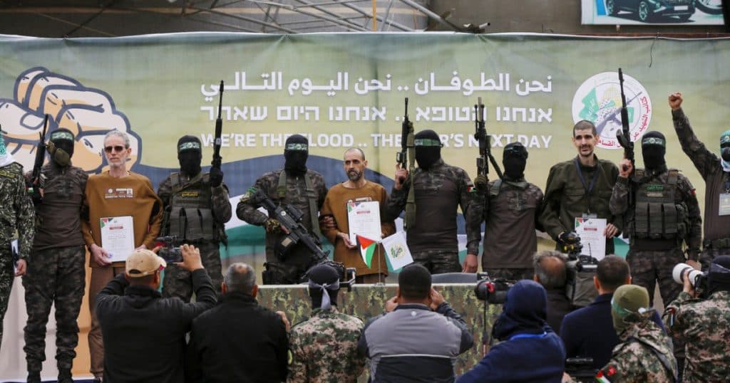 „Înfometaţi, suferinzi”. Israel acuză Hamas de „crimă împotriva umanităţii” în urma eliberării ostaticilor. Netanyahu asigură un răspuns.