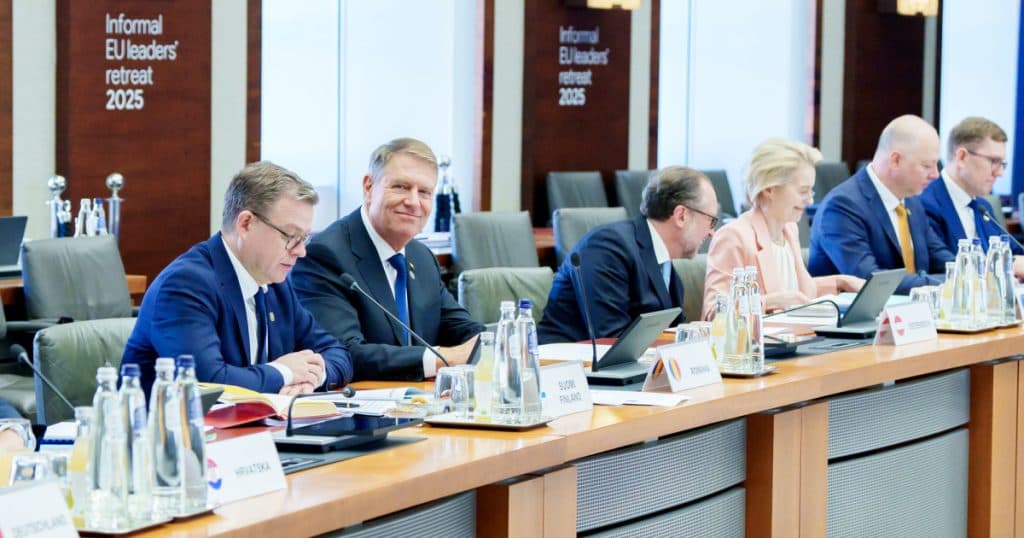 Iohannis, la întâlnirea informală a șefilor de stat ai UE. Securitatea și apărarea europeană, subiectul principal al discuțiilor.