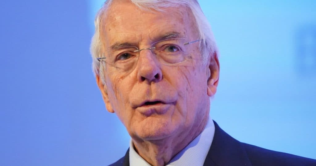 Isolarea Statelor Unite pune în pericol democrația, avertizează un fost prim-ministru britanic. „Dacă Rusia obține victorie în Ucraina, se vor extinde rapid în alte regiuni”