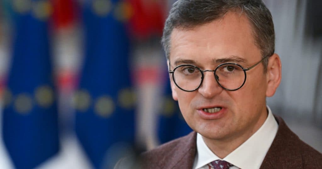 Kuleba îl acuză pe Trump de compromiterea negocierilor de pace cu Rusia: „Putin știe acum că nu trebuie să ofere nimic în schimb”