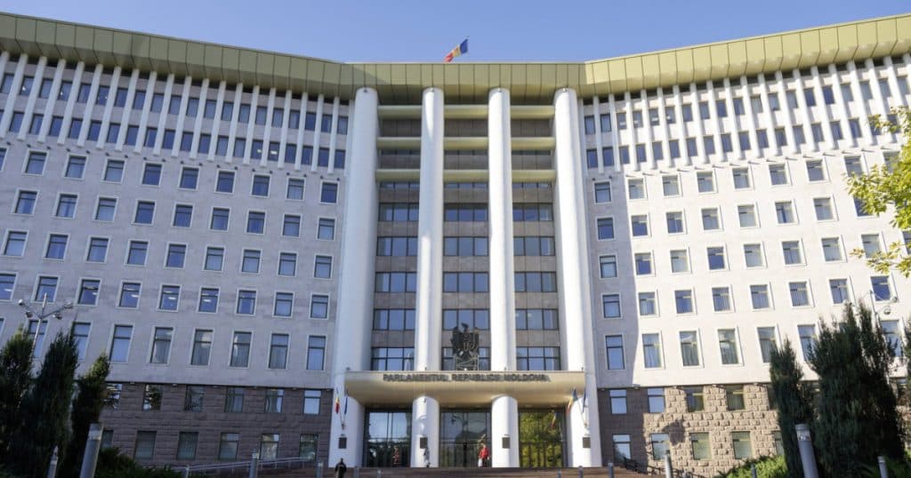 Moldova: Politicieni proruşi, printre care Stoianoglo, s-au alăturat într-un nou bloc, „Alternativa”, declarându-se „proeuropeni”.