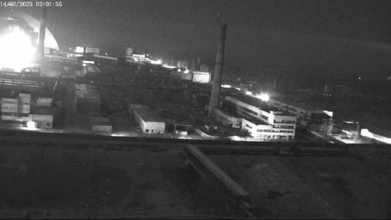 O dronă rusească a atacat sarcofagul care protejează reactorul nuclear de la Cernobîl. Zelenski: „E clar că Putin nu este interesat de negocieri”