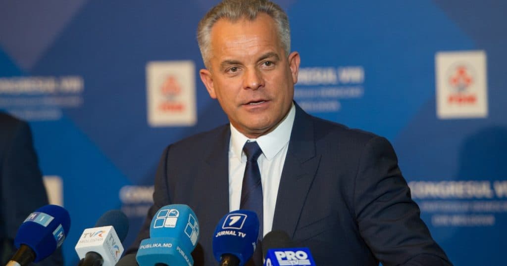 Oligarhul fugit Vlad Plahotniuc a fost pus pe lista de urmărire internațională. Interpol a aprobat solicitarea Republicii Moldova.