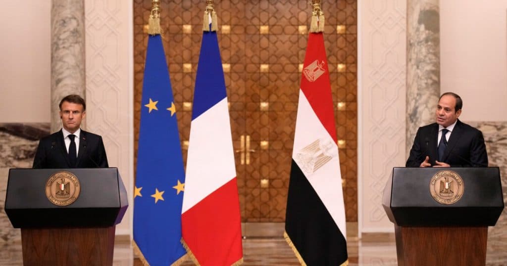 Președinții Macron și Sisi avertizează că orice „deplasare forțată a populației palestiniene din Fâșia Gaza ar fi inacceptabilă”.