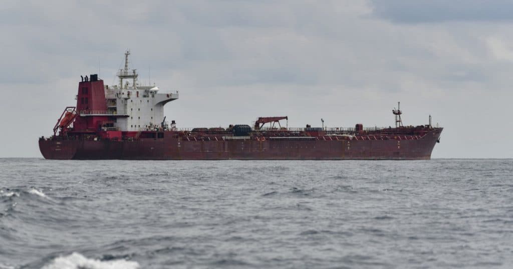 Rusia avertizează cu răzbunare dacă UE intervine asupra petrolierele lui Putin din Marea Baltică.