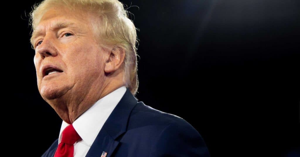 Trump admite că cetăţenii americani se confruntă cu dificultăţi din cauza tarifelor impuse principalilor parteneri comerciali ai SUA: „Va merita costul”