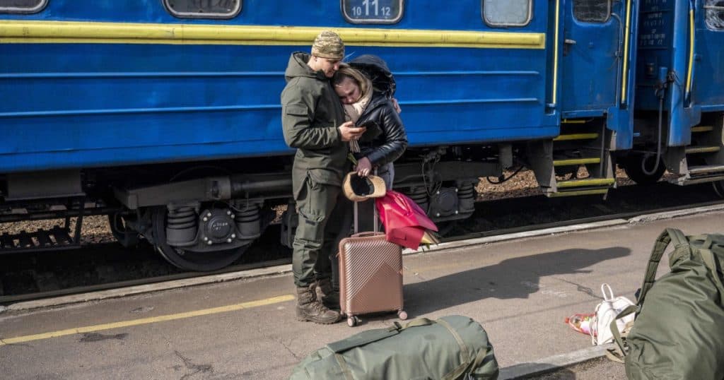 Ukrainska Pravda: Aproximativ 50.000 de soldați din toate sectoarele Forțelor Armate ale Ucrainei vor fi transferați în Forțele Terestre