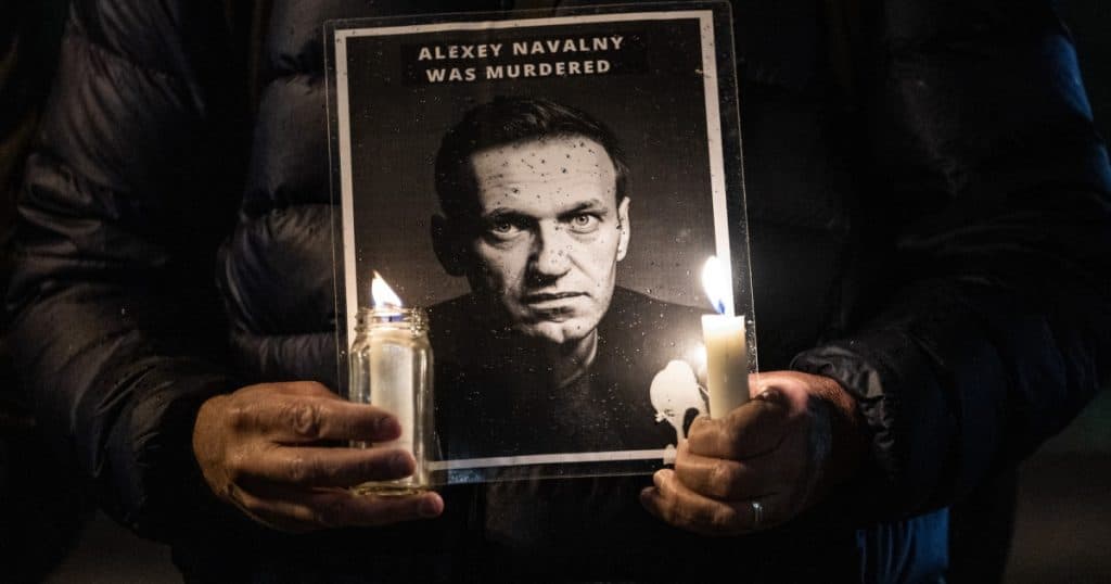 Un an de la decesul lui Aleksei Navalnîi: susținătorii organizează ceremonii riscante