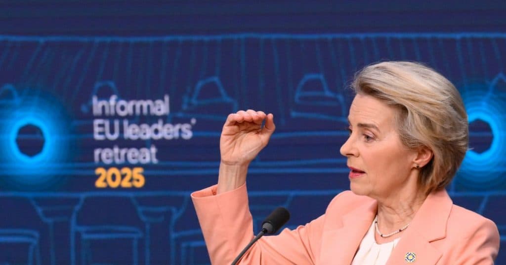 Ursula von der Leyen: „Industria europeană poate să se inspire din industria de apărare a Ucrainei”