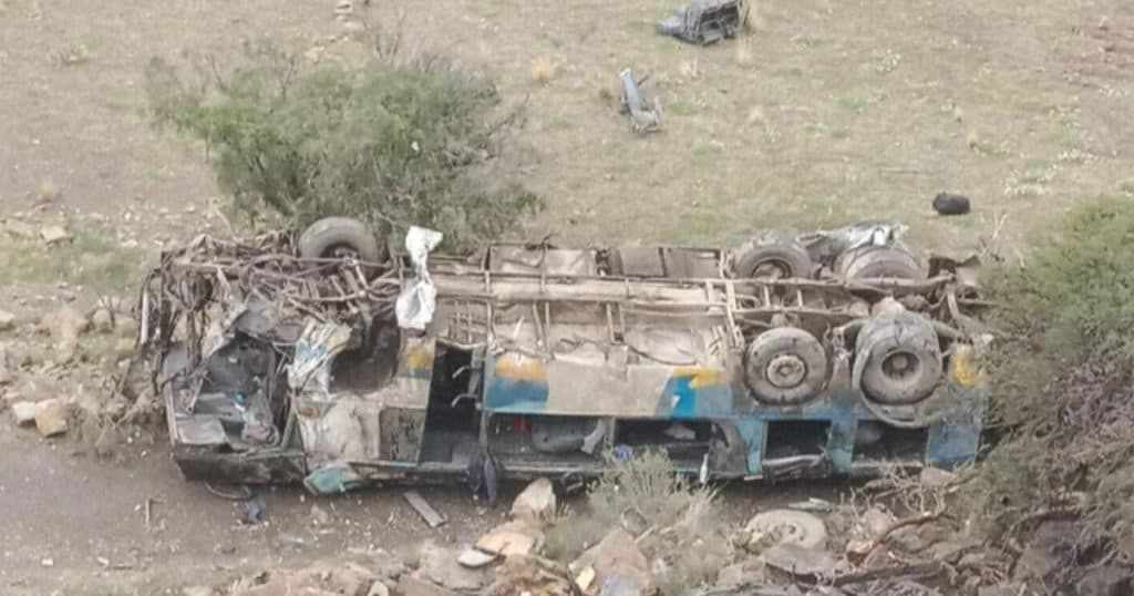 Accident grav în Bolivia: un autocar s-a prăbușit într-o vale, provocând 30 de morți