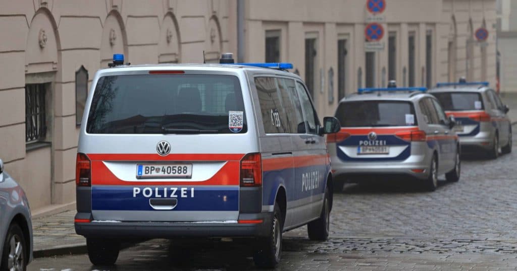 Hoți români, victime ale altor infractori. Experiența unor conaționali care au ajuns la închisoare.