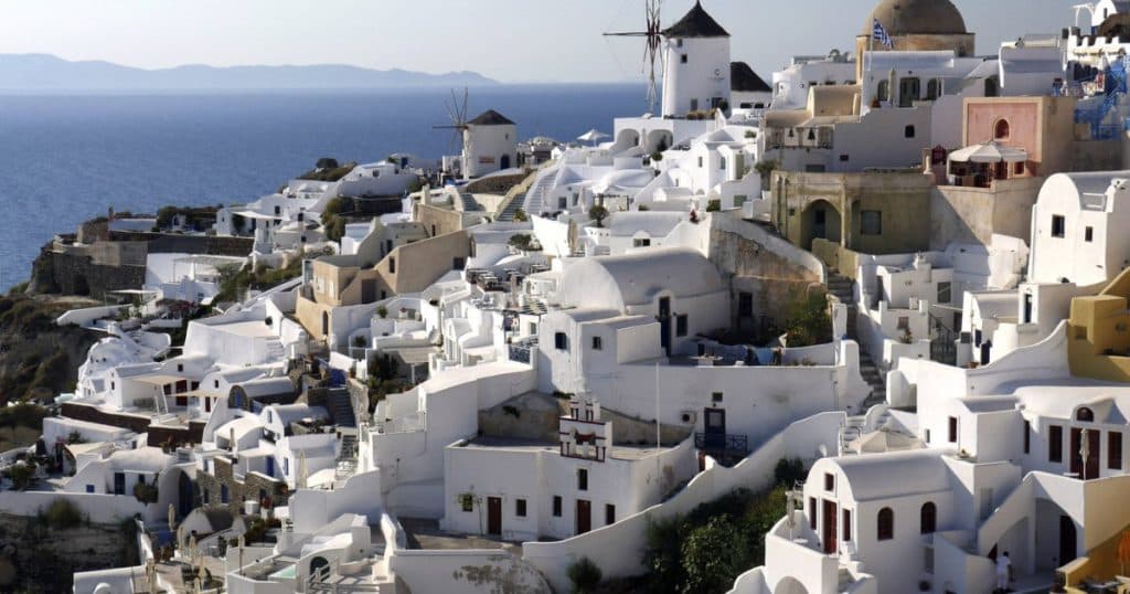 Zeci de cutremure au afectat insula Santorini în ultimele zile. Autoritățile au decis închiderea școlilor din cauza seismelor.