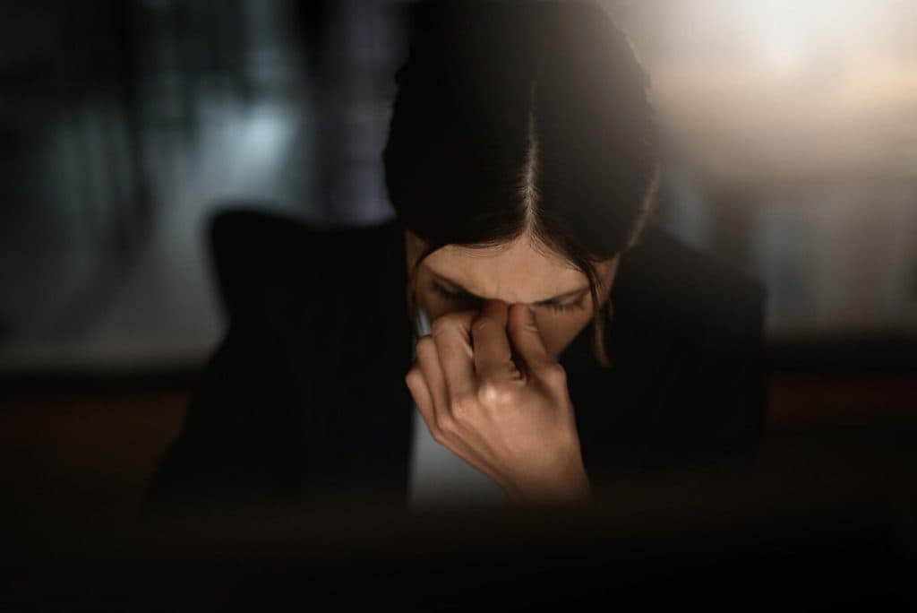 Aura: Definiție și conexiunea sa cu migrenele