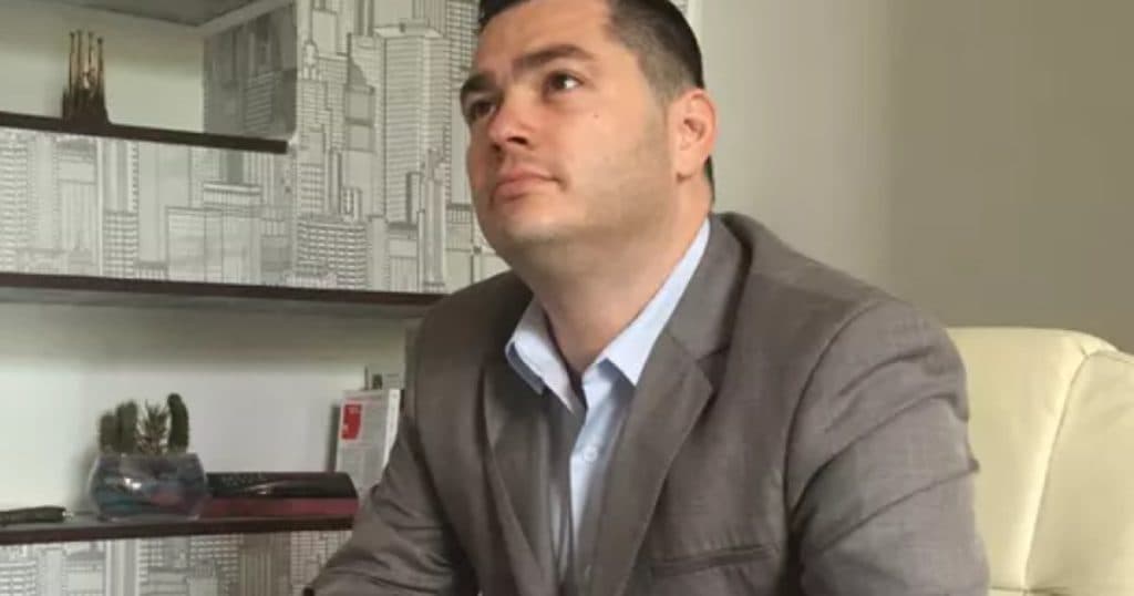 Avocatul Vlad Nichita, implicat în dosarele de înșelăciune White Tower și City Gate din Ploiești, a fost pus sub control judiciar.