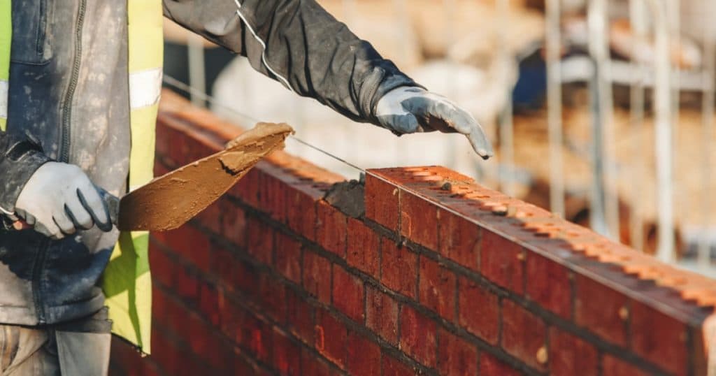 Britanicii investesc 600 de milioane de lire sterline pentru a face față crizei de forță de muncă în sectorul construcțiilor.