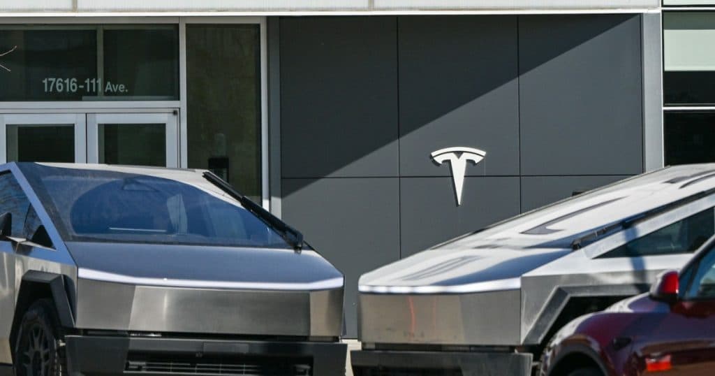 Canada suspendă subvențiile pentru Tesla și exclude compania lui Elon Musk din viitoarele programe din cauza tarifelor impuse de SUA.