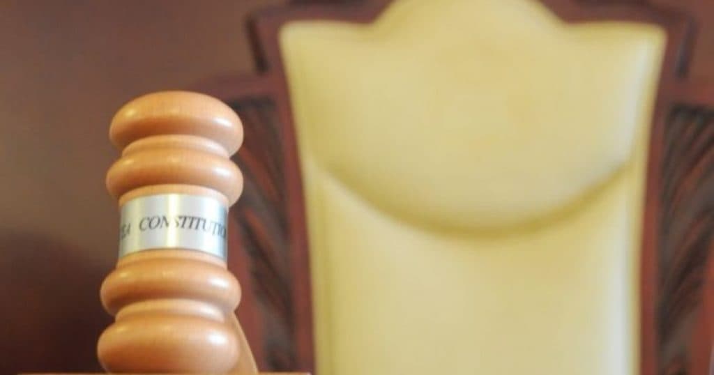 CCR consideră neconstituțională o dispoziție din Statutul funcționarilor publici. Judecătorii Curții afirmă că „permite arbitrariul”