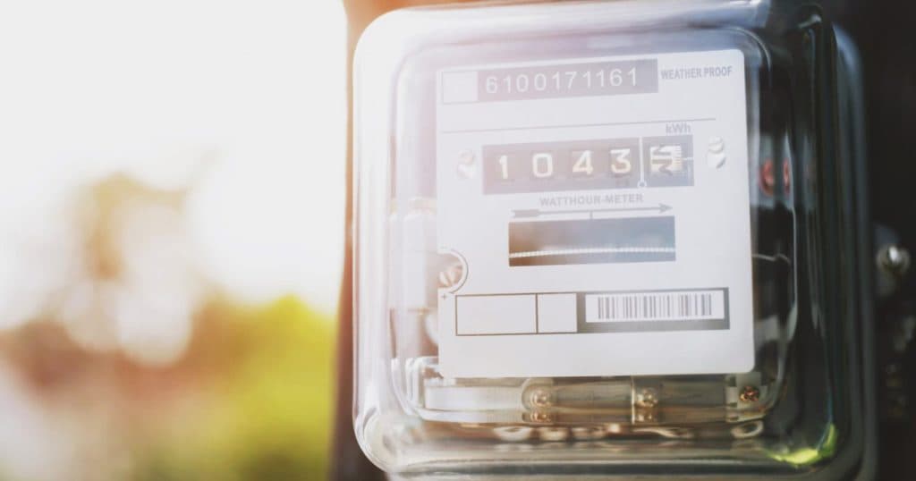 Creșterea posibilă a facturilor la energie electrică. Burduja: „Ar putea fi o majorare, dar este un scenariu nefavorabil”