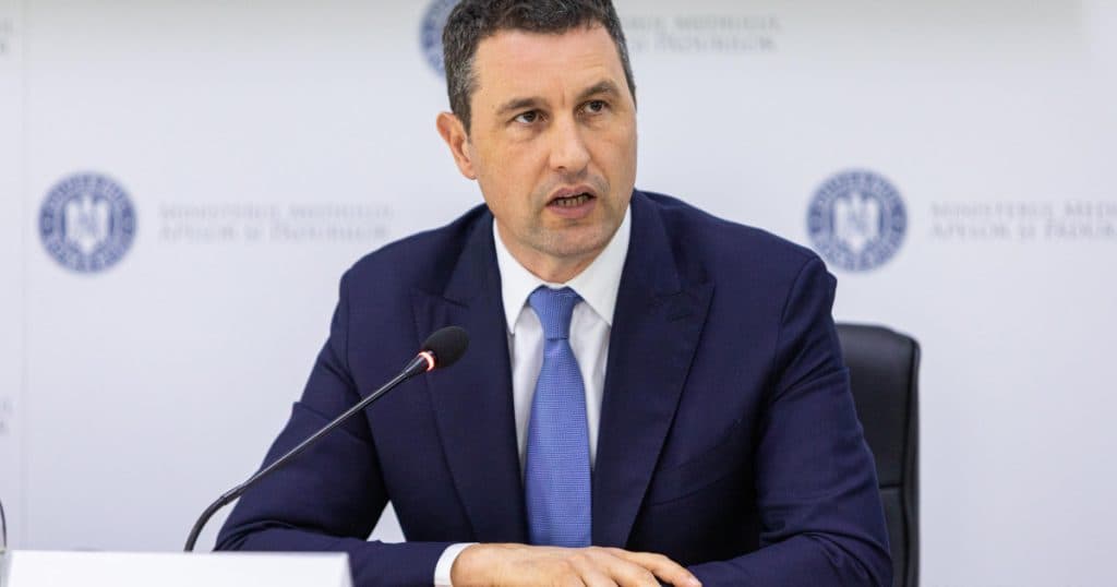 Cum va fi determinată „taxa pe stâlp”. Comunicatul ministrului de Finanțe Tanczos Barna