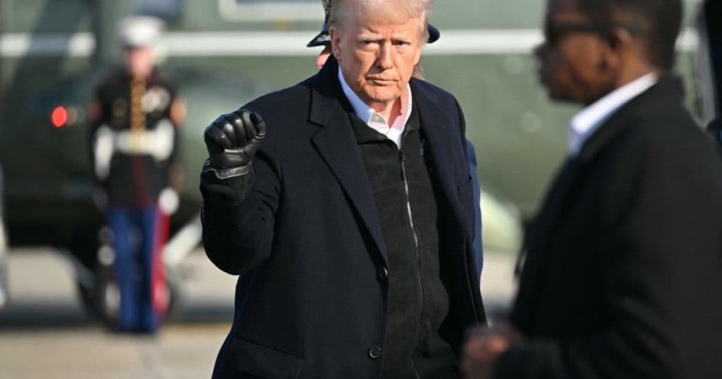 Donald Trump intenționează să călătorească în Arabia Saudită în a doua parte a lunii mai.