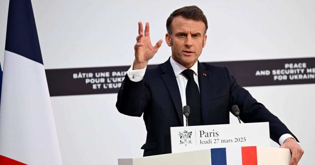 Emmanuel Macron: Sancțiunile impuse Rusiei ar trebui eliminate „doar după ce pacea a fost evident consolidată”