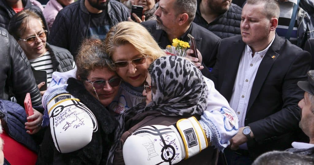 Federația Română de Box infirmă informația privind numirea Dianei Șoșoacă ca președinte de onoare.