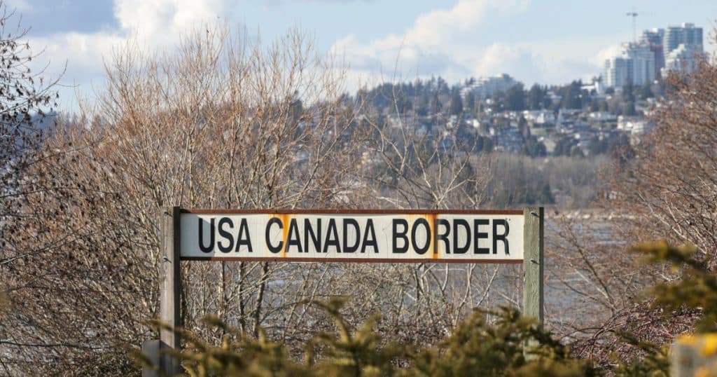 Fox News discută tema „afluxului de imigranţi români ilegali” în SUA și implicarea Canadei.