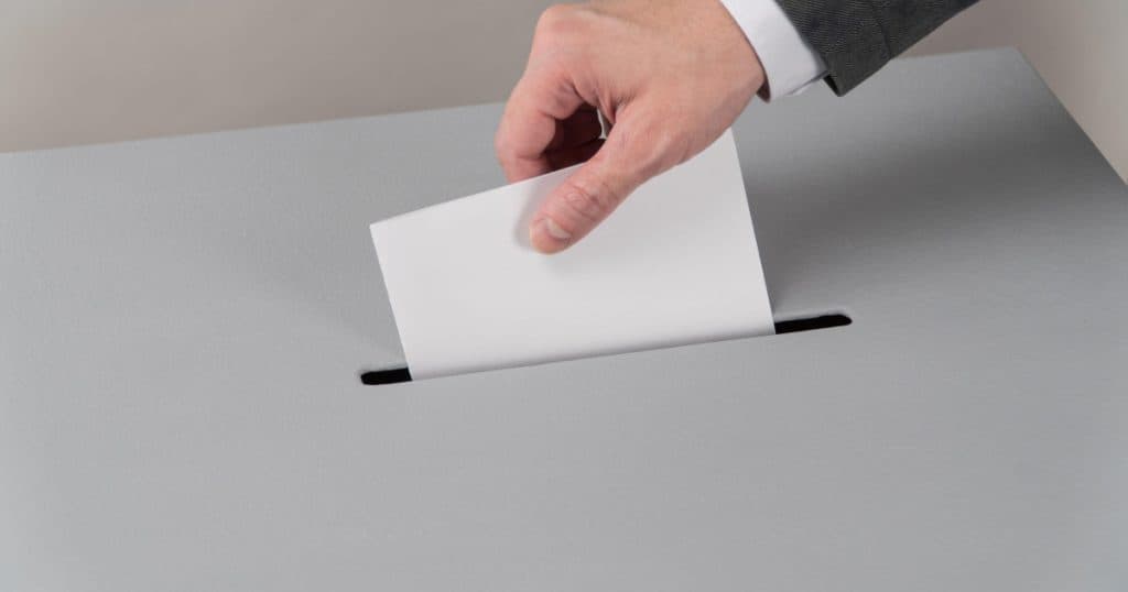 A început campania electorală pentru alegerile locale parțiale din 4 mai.