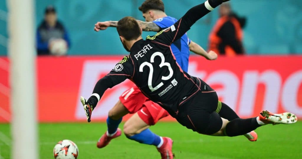 FCSB a fost învinsă cu două goluri diferență de Olympique Lyon în prima manșă a optimilor de finală ale Europa League.