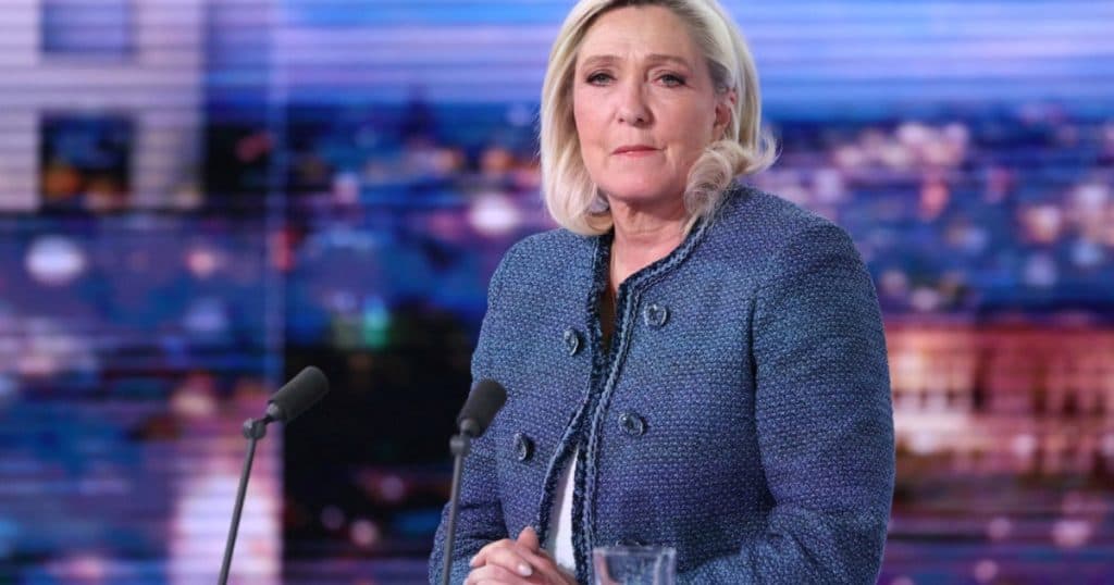 Marine Le Pen afirmă că este victima unei decizii politice și declară că nu va accepta să fie exclusă. „Milioane de francezi au încredere în mine”