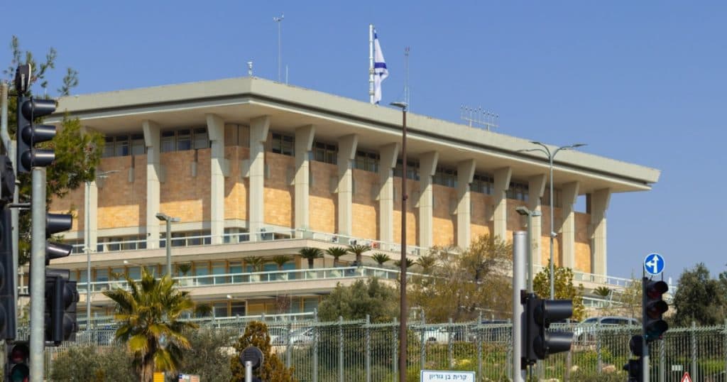 Proiect de lege controversat aprobat de Parlamentul israelian, care va permite controlul politic al numirilor judecătorilor.