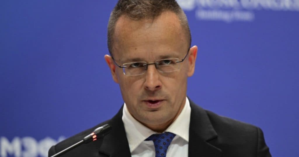 Șeful diplomației maghiare critică Uniunea Europeană pentru „standarde duble” și își exprima opinia cu privire la aderarea Ucrainei la blocul comunitar.