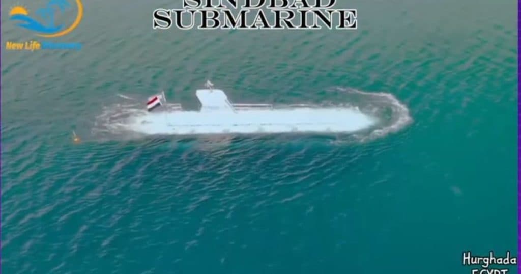 Un submarin cu 45 de turiști ruși s-a scufundat în stațiunea egipteană Hurghada, provocând moartea a cel puțin 6 persoane.