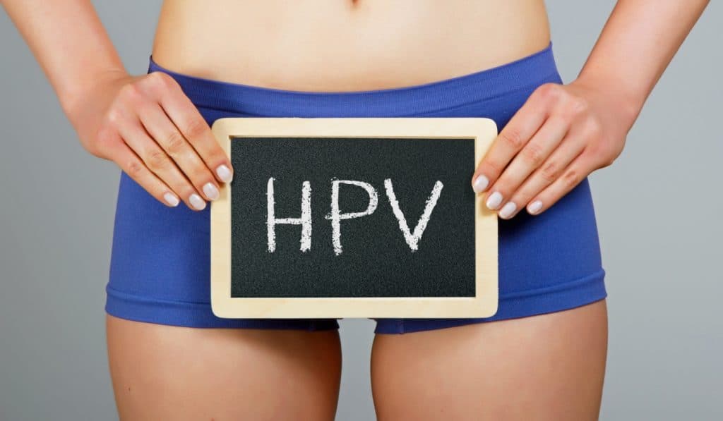 Vaccinul HPV ar putea eradica 6 forme de cancer. De ce nu este administrat mai multor persoane?