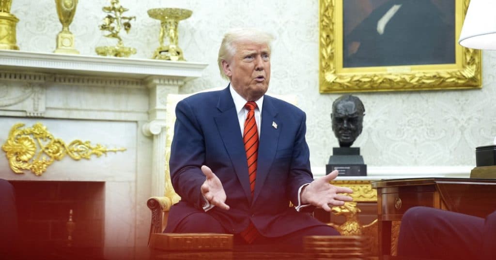 Analiză asupra riscurilor politice pe care Donald Trump le asumă în urma deciziei sale referitoare la taxe vamale.