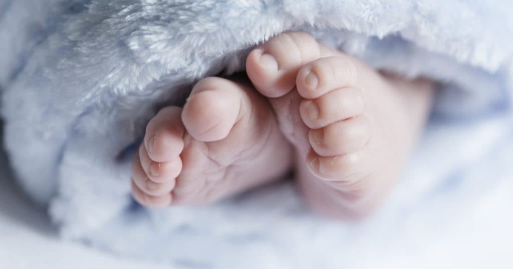 Investigație la un spital din Craiova după decesul unui bebeluș de 3 luni. Tatăl susține că au fost comise erori medicale.
