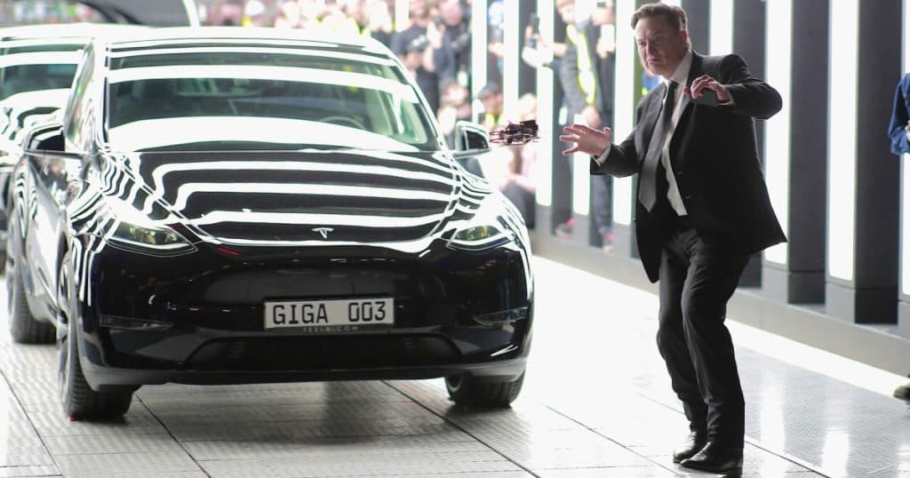 Aproape 50% dintre americani au o opinie negativă despre Tesla și Elon Musk (sondaj CNBC)