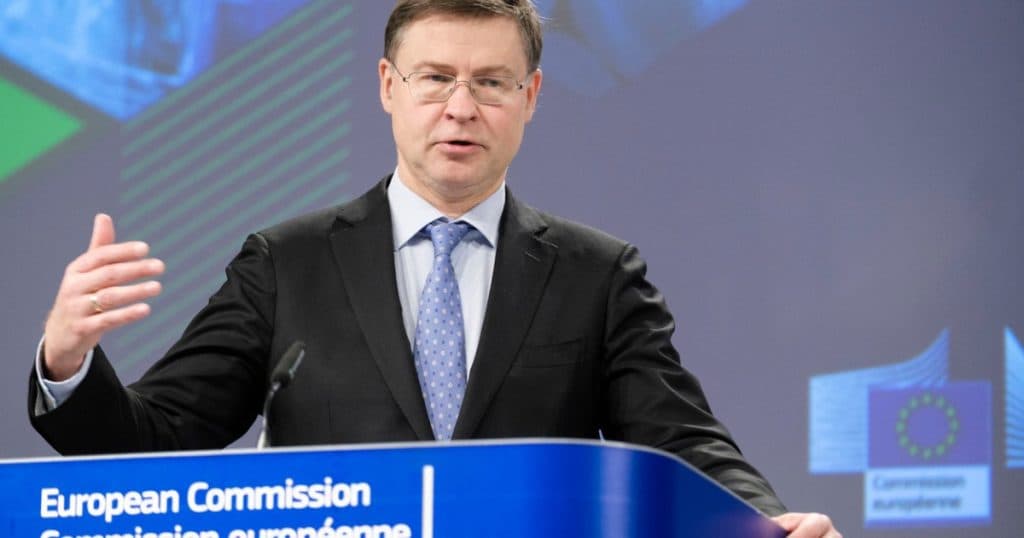 Avertisment din partea Bruxelles-ului: „SUA, cea mai afectată de impozite. Vor diminua salariile și puterea de cumpărare”