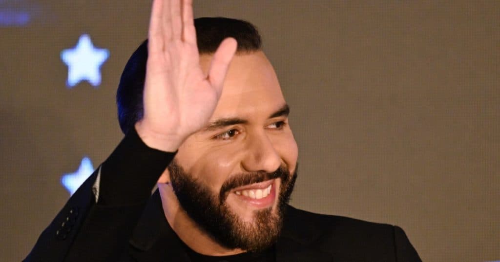 „Cadourile” SUA pentru „cel mai cool dictator din lume”: Importanța relației Casei Albe cu președintele din El Salvador.