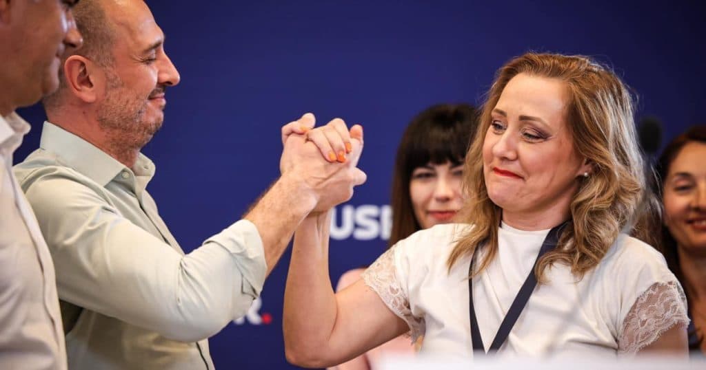 Conflict între Radu Mihaiu și Elena Lasconi pe Facebook, în așteptarea deciziei justiției referitoare la contestația USR împotriva hotărârii BEC