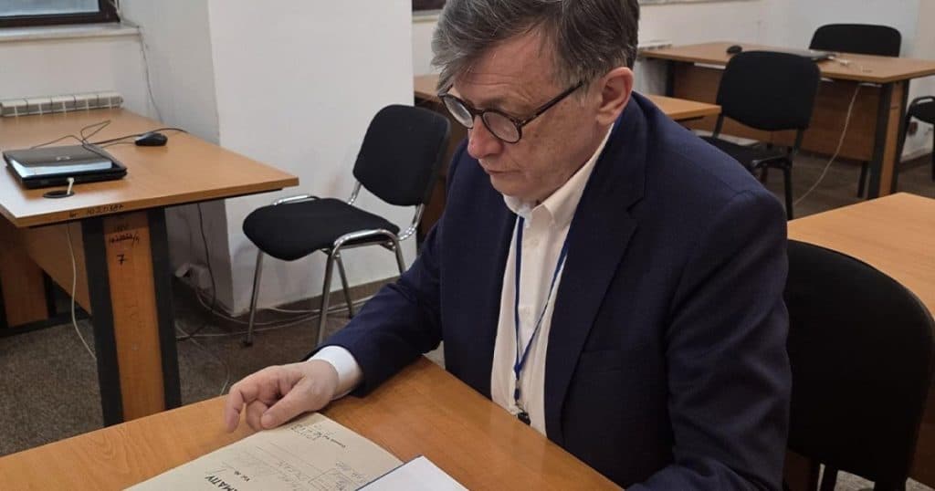 Crin Antonescu a prezentat declarația dată în 1988 la Securitate: „Nu există nicio formă de colaborare” – DOCUMENT