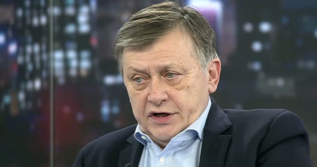 Crin Antonescu, prima reacție după ce CNSAS a anunțat că a făcut o declarație la Securitate referitoare la un fost coleg profesor.