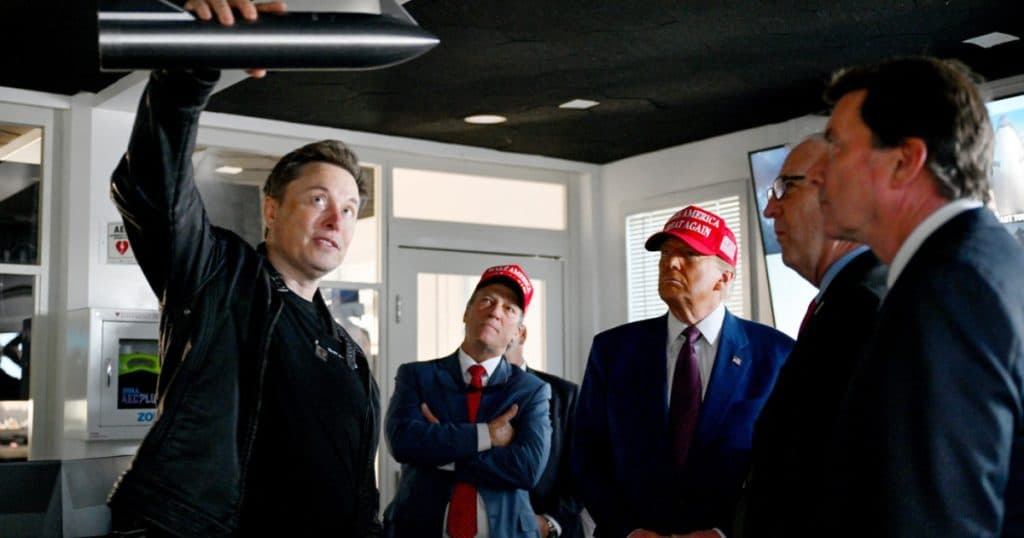 Cum ar putea Elon Musk să transforme apărarea Statelor Unite: SpaceX intenționează să dezvolte sistemul „Golden Dome”, susținut de Donald Trump.