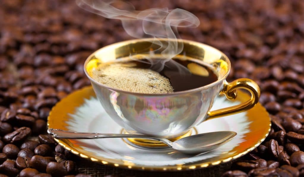 Motivul pentru care nu este recomandat să consumi cafea pe stomacul gol. Impactul asupra sănătății.