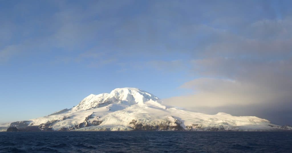 Donald Trump impune tarife pentru insule nelocuite din apropierea Antarcticii: „Nicăieri pe Pământ nu e sigur”