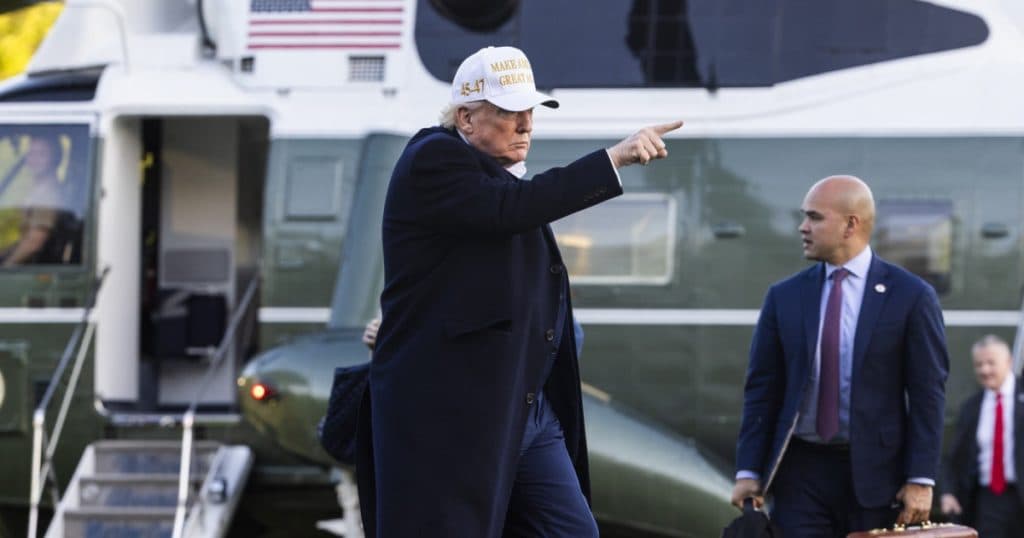 Donald Trump afirmă că Volodimir Zelenski este pregătit să cedeze Peninsula Crimeea.