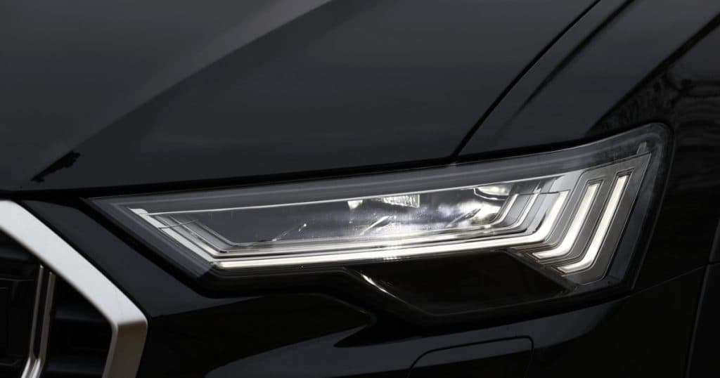 Impactul tarifelor impuse de Trump: Audi suspendă livrările tuturor automobilelor în porturile americane.