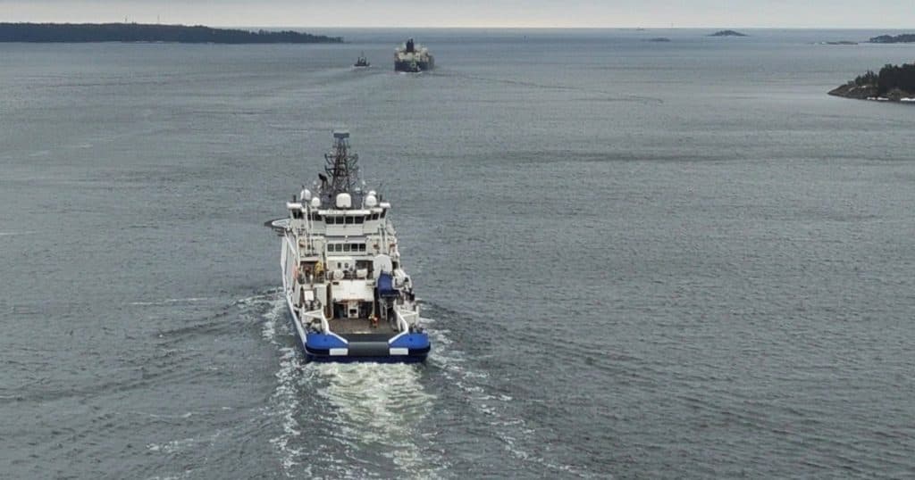 Estonia a confiscat un petrolier în Marea Baltică, fără pavilion, care aparține flotei fantomă a Rusiei.