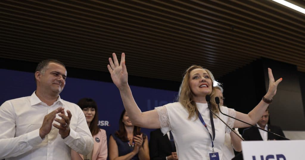 Viziteu (USR) anunță că decizia referitoare la candidatura Elenei Lasconi va fi luată în două săptămâni. „Până atunci, campania va continua”