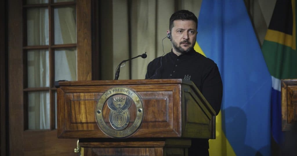 Zelenski: Racheta care a ucis ieri 12 persoane în Kiev a fost fabricată din 116 componente străine, majoritatea provenind din SUA.